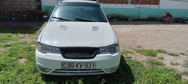 Daewoo: Daewoo Nexia: 1.5 l | 2010 il Sedan