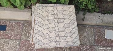 Dekorativ daşlar: Ölçü: 40x40 sm kvadrat