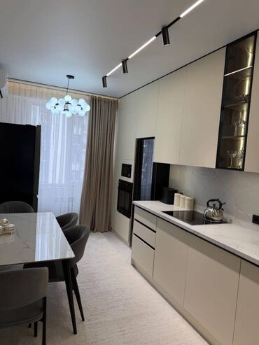 жк манчестер: 3 комнаты, 72 м², Элитка, 7 этаж