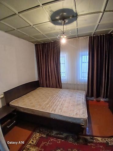 Долгосрочная аренда домов: Сдаётся простая меблированная квартира/дом с отдельной кухней и двумя — 5