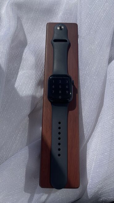 смарт чисы: Срочно Продаю часы Apple Watch -7 MKMX3LL/A, новые особо не