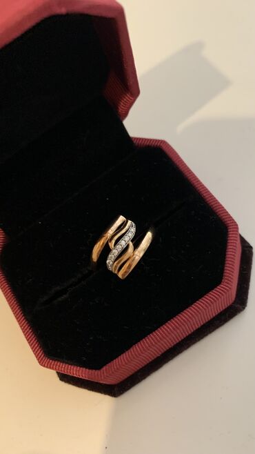 бриллиант кольцо: Золото585
Размер 17,5