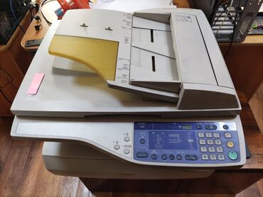Настольные ПК и рабочие станции: Продаю принтер+ксерокс (2 в 1) Sharp. Форматы A3, А4. 
Цена 13000 с