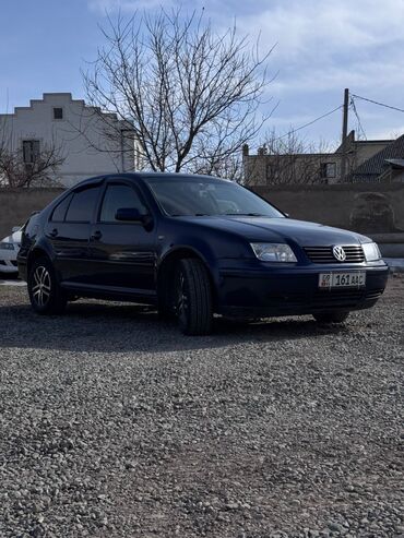 Volkswagen: Volkswagen Bora: 2003 г., 2 л, Механика, Бензин, Седан