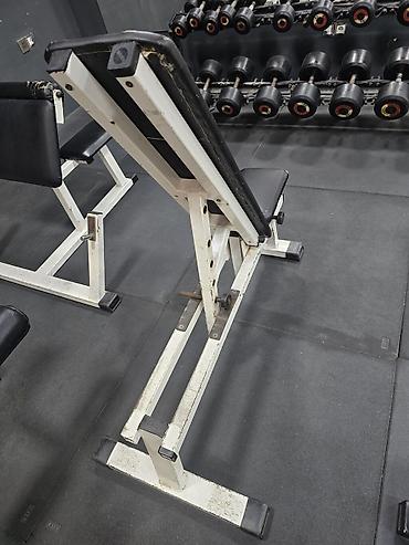 i̇sm: Wasl gymin Skamya 90 derecede etmek.olur. Tənzimlənən idman skamyası — 3