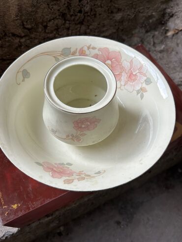 Посуда: Остатки сервизапроизводство Китай 90х годоввсего 16 предметов