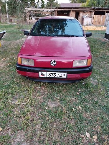 пасаты: Volkswagen Passat: 1991 г., 1.8 л, Механика, Бензин, Седан