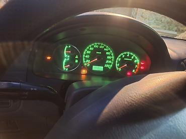 90: Mazda 323: 2000 г., 1.5 л, Автомат, Бензин, Седан — 6