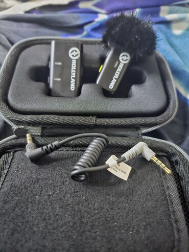 маленькие наушники: Петличка ларк1, 1шт, выход только джек на тел/камеру. Беспроводная