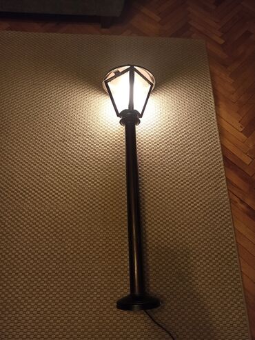 Baštenska rasveta: Mali lampion za dvorište. Visina 1m. Bez oštećenja. Moguće je slanje na lalafo.rs — 8 Baštenska rasveta: Mali lampion za dvorište. Visina 1m. Bez oštećenja. Moguće je slanje — 8