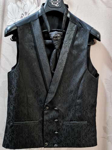 Kostyumlar: Quesste Cerimonia bəylik kostyumu köynək+baboçka hədiyyə . Hər biri -da lalafo.az — 5 Kostyumlar: Quesste Cerimonia bəylik kostyumu köynək+baboçka hədiyyə . Hər biri — 5