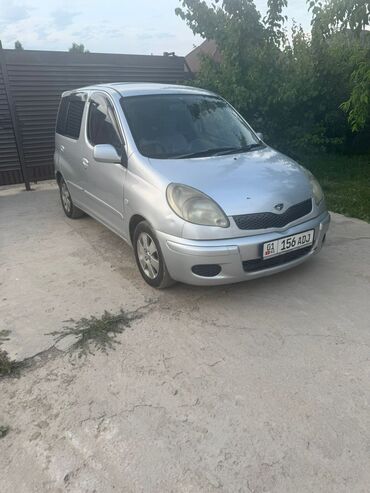 Toyota: Toyota Funcargo: 2003 г., 1.5 л, Автомат, Бензин, Хэтчбэк