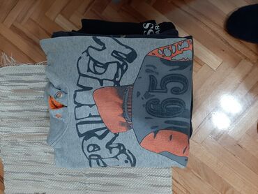 Duksevi: Devet debelih dukseva xl velicine sa kapuljacama jedan na cibzar cena — 9