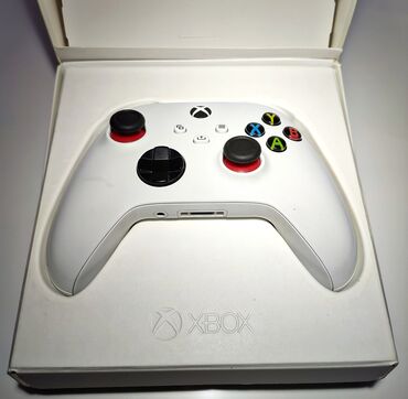 купить микшерный пульт: Беспроводной геймпад Xbox Wireless Controller — Robot White -