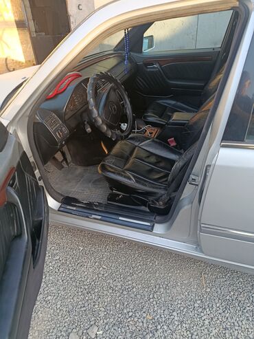 машины за 6000 долларов: Mercedes-Benz C-Class: 1994 г., 2.2 л, Механика, Бензин, Седан