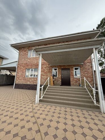 деревянные дома из бруса: Дом, 268 м², 5 комнат, Агентство недвижимости, Евроремонт
