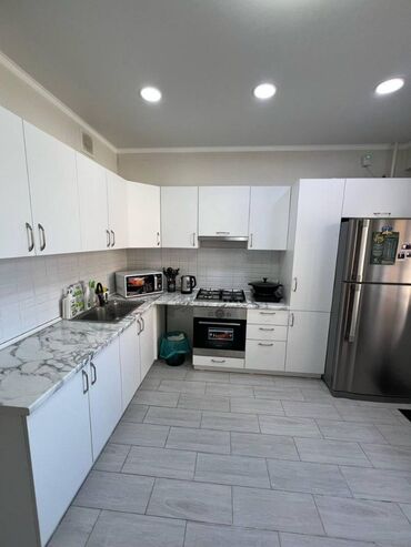 Продажа квартир: 4 комнаты, 100 м², Элитка, 2 этаж, Косметический ремонт