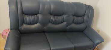 Ostali nameštaj: Na prodaju trosed i dve fotelje, teget boja, trosed je na razvlacenje — 4