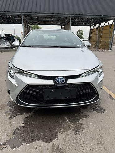 Toyota Levin: 2021 г., 1.8 л, Автомат, Гибрид, Седан