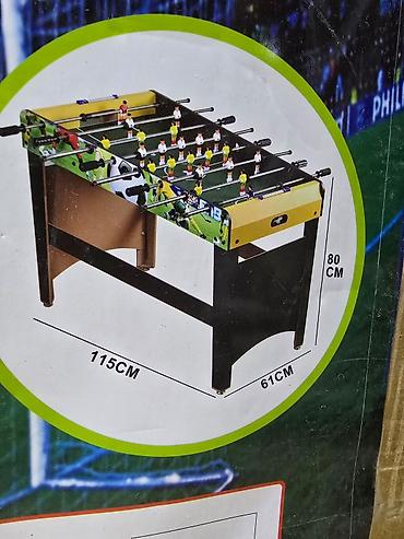 game insight: ⚽ Настольный футбол (кикер) — отличная игра для дома и семьи! 👨‍👩‍👧‍👦 — 2