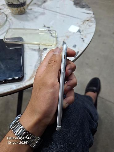 second son: IPhone SE, 64 GB, Ağ, Barmaq izi — 4
