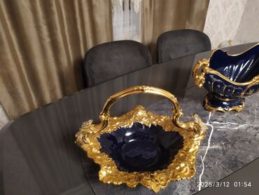 Vazalar: Vaza dəsti, Farfor — 2