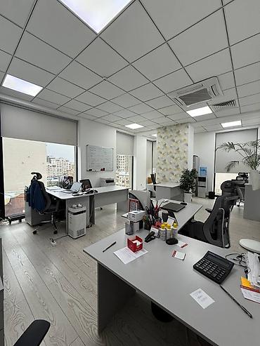 Коммерциялык мүлк: Кеңселерди сатуу 63 м², Ремонту бар, Бизнес борбор, 8 кабат — 8
