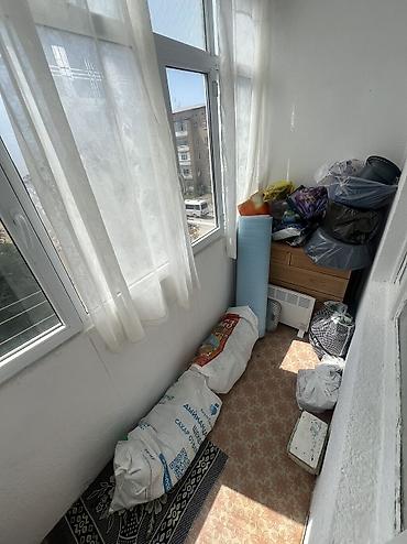 3: 1 комната, 1000000 м², 3 этаж, Старый ремонт — 6