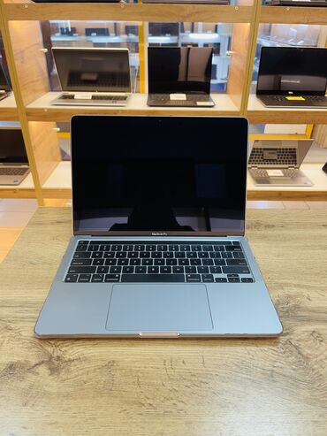 ноутбук macbook pro: Ультрабук, Apple, 8 ГБ ОЗУ, Apple M1, 13.3 ", Б/у, память SSD