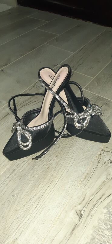 Sandale: Sandale, Bata, 37 na lalafo.rs — 2 Sandale: Sandale, Bata, 37 — 2