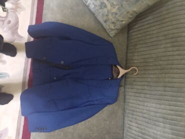 Kostyumlar: Mavi kişi kostyumu – klassik iki parçalı model - Rəng: Dərin — 9