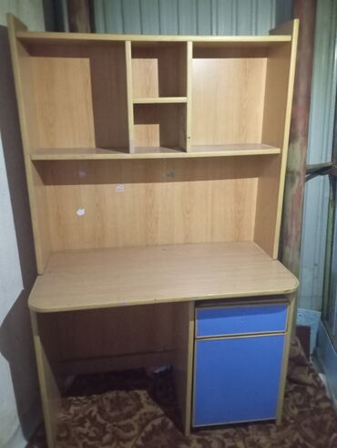 современный платяной шкаф: Комплект детской/подростковой мебели для учебы и хранения. Состав и