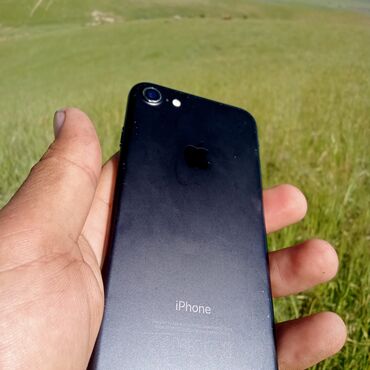 сим: IPhone 7, Б/у, 32 ГБ, Jet Black, Зарядное устройство, 100 %