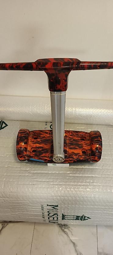 5: Elektrikli hoverboard (özünü-tarazlayan skuter) – alov naxışlı gövdə — 4