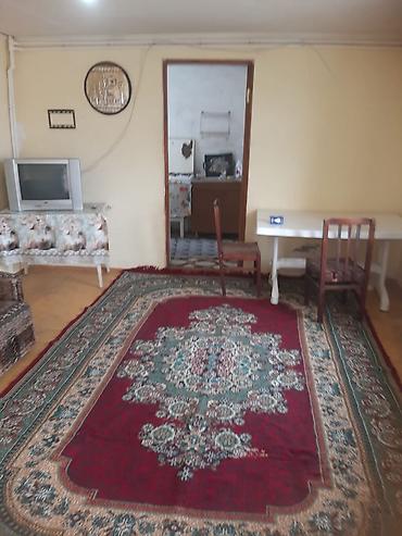 Həyət evləri və villaların satışı: Masazır 569 marşurutu 10 metir mesafə 2 bəyə tək bəyə 2 xanım ma 1 — 5