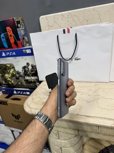 Xiaomi: Xiaomi Mi 10T, 128 GB, rəng - Boz, 
 Zəmanət, Sensor, Barmaq izi — 12