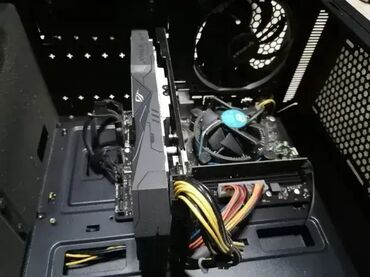 Desktop računari i radne stanice: SAMO POZIV SMS VIBER ZA DOGOVOR 064-012-1234 NA KP PORUKE NE ODGOVARAM — 7