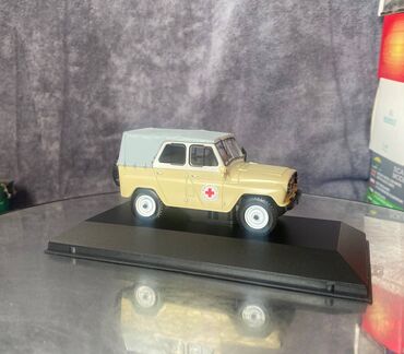 Avtomobil modelləri: 1977 il, 1:43, Dəmir, Ödənişli çatdırılma — 15