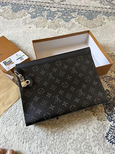 Сумки: Портфель-клатч Louis Vuitton (серия Monogram Eclipse) - Формат — 1