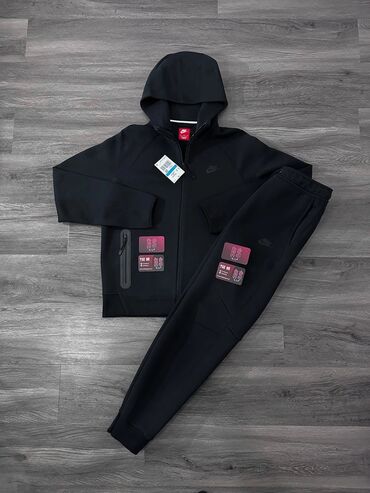 Спортивные костюмы: Мужской спортивный костюм, M (EU 38), Nike, Новый, цвет - Черный, Самовывоз