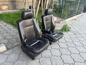 Сиденья: Заднее сиденье, Кожа, BMW — 10