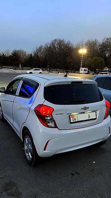 Chevrolet: Chevrolet Spark: 2018 г., 1 л, Автомат, Бензин, Хэтчбэк — 4