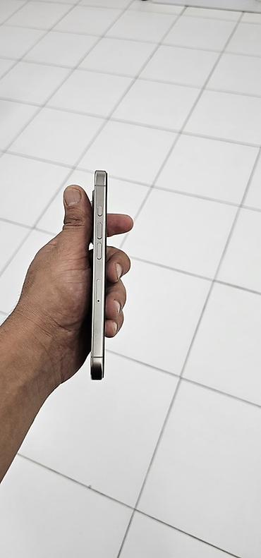 iphone apple 6s: IPhone 16 Pro, 128 GB, Gümüşü, Simsiz şarj, Face ID, Sənədlərlə — 2