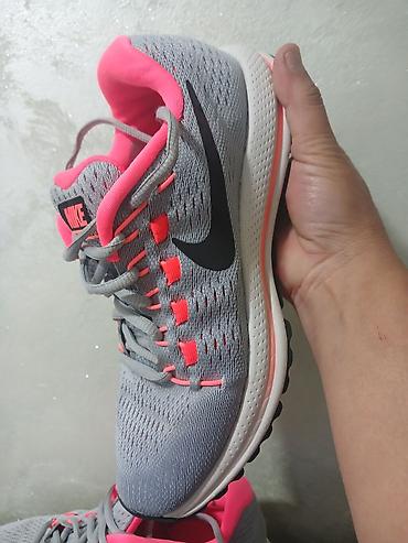 celika: Nike Air Zoom Vomero 12 – ženske patike za trčanje - Veličina: na — 2