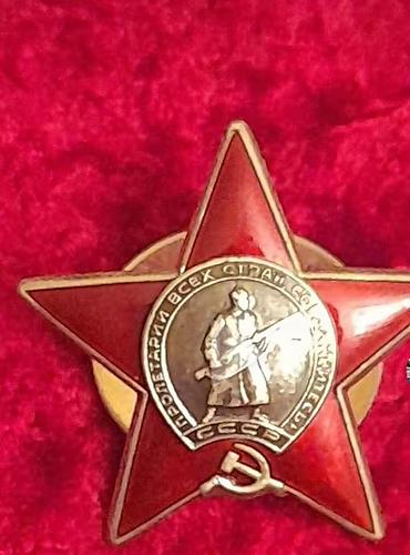 skuter alıram: Aliram yaxsi qiymete Sovet dövrünə aid orijinal orden və medallar — 2