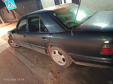 Mercedes-Benz: Mercedes-Benz W124: 1993 г., 3.2 л, Механика, Бензин, Седан — 4