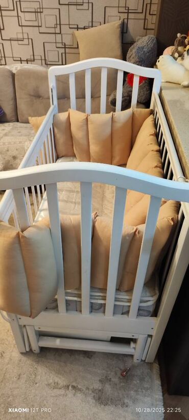 profil demir: Для девочки и мальчика, Б/у, Четырехугольная, Колыбель, С матрасом, С механизмом качания