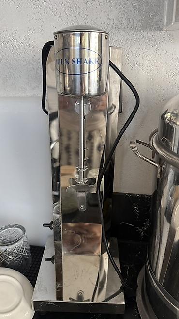 Профессиональные кофемашины: Tecili.Kafe və restoranlar üçün peşəkar avadanlıq paketi Tərkib: - La — 5
