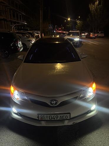 voxy noah: Toyota Camry: 2013 г., 2.5 л, Автомат, Гибрид, Седан — 5