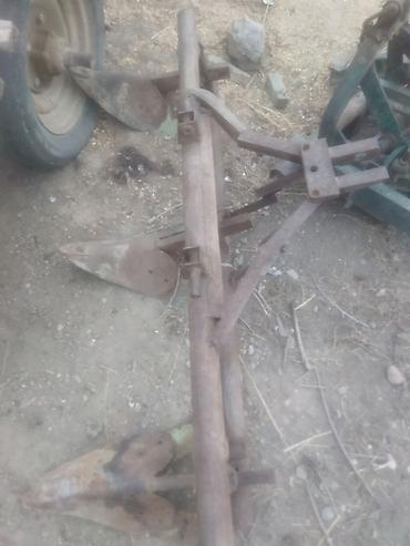 Другие мини-тракторы: Компактный колесный тракт (мини-трактор) красного цвета. Основные — 7